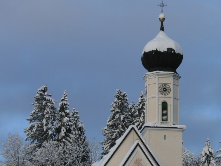 Kirche im Winter, &copy; G&auml;steinformation Jachenau